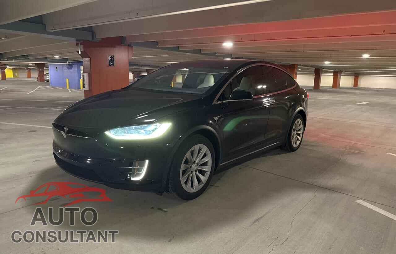 TESLA MODEL X 2016 - 5YJXCAE20GF024249