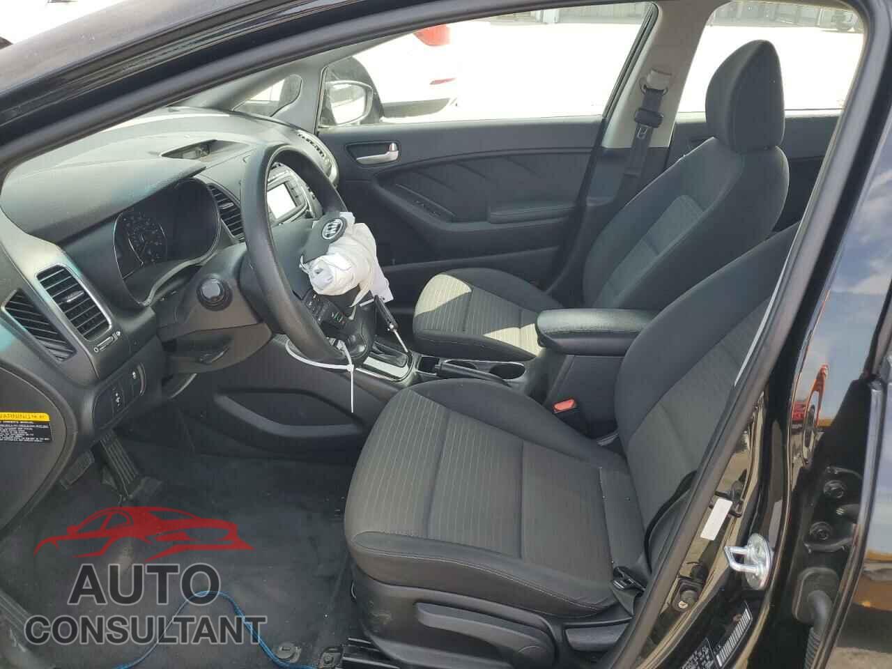 KIA FORTE 2017 - 3KPFL4A74HE074819