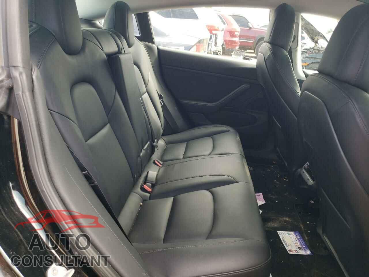 TESLA MODEL 3 2018 - 5YJ3E1EA4JF151996