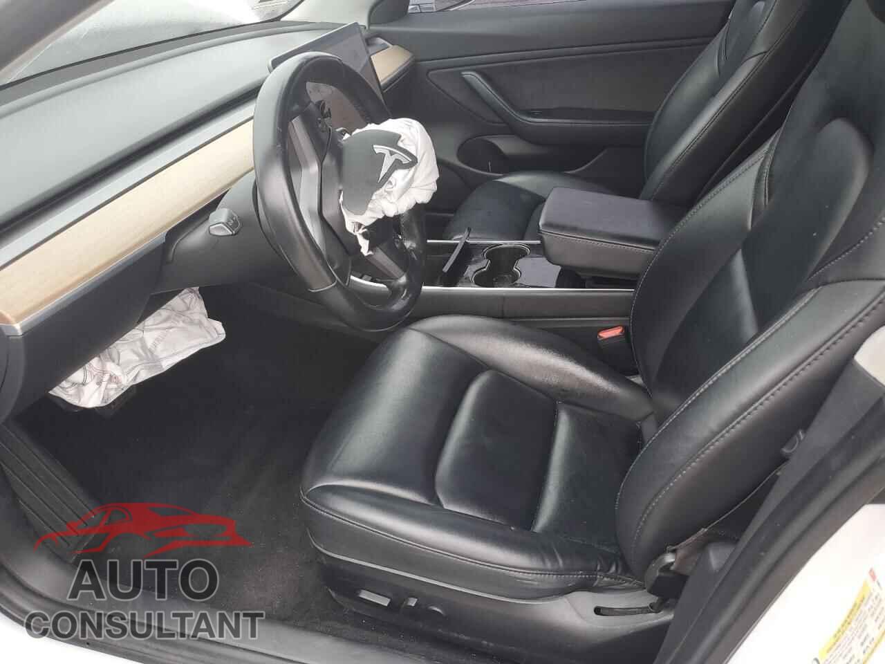 TESLA MODEL 3 2018 - 5YJ3E1EB3JF108517