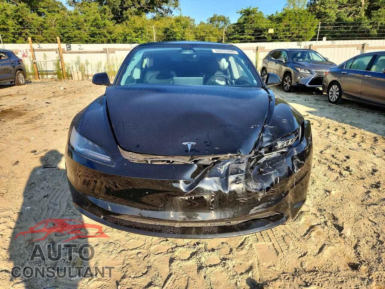 TESLA MODEL 3 2024 - 5YJ3E1EAXRF825693