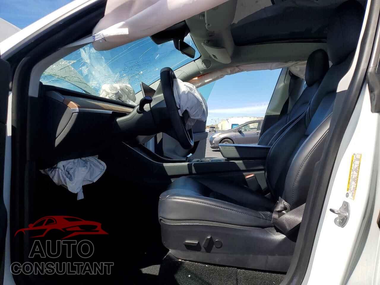 TESLA MODEL Y 2020 - 5YJYGDEE2LF057574