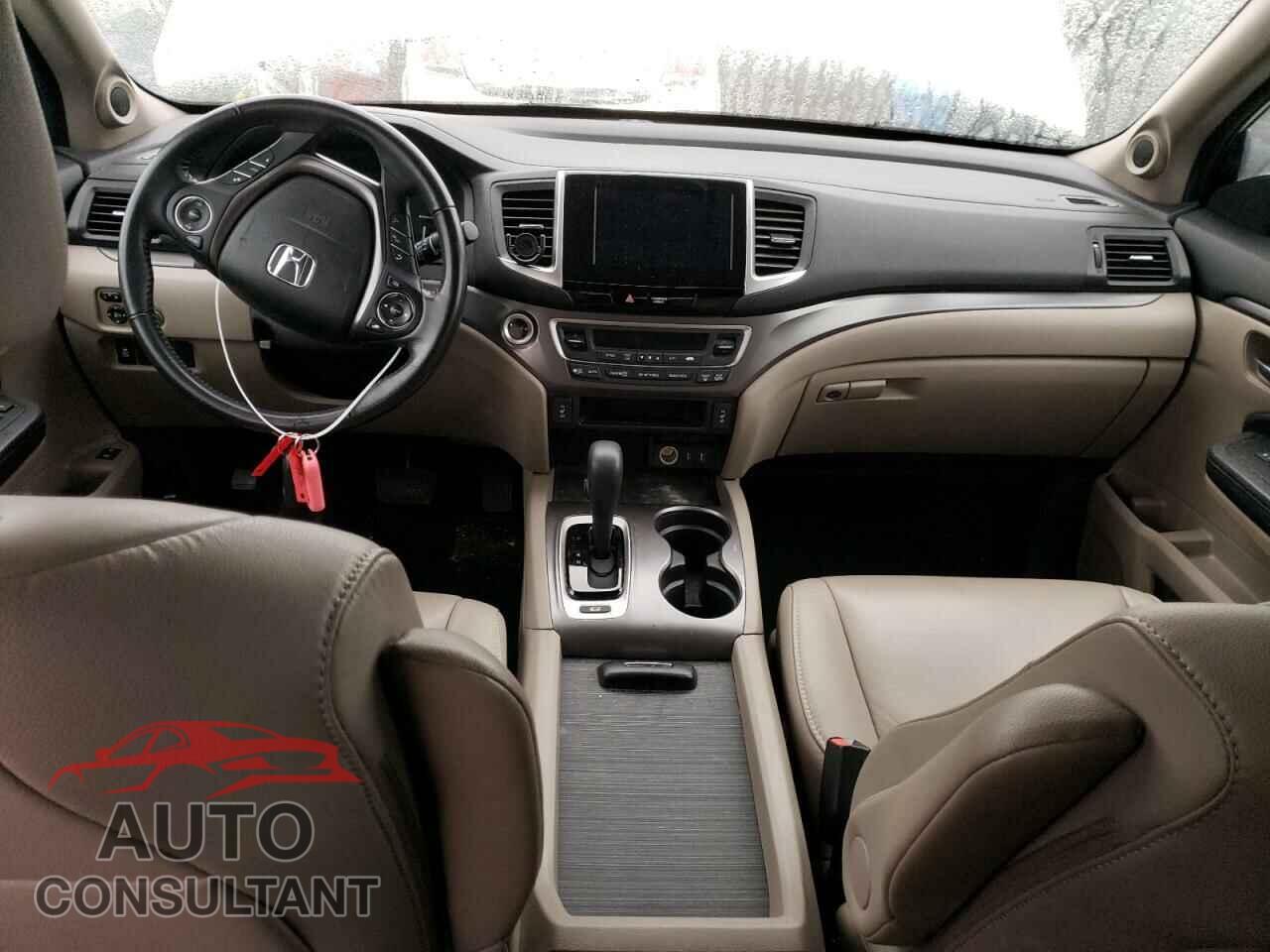 HONDA PILOT 2018 - 5FNYF6H52JB011699