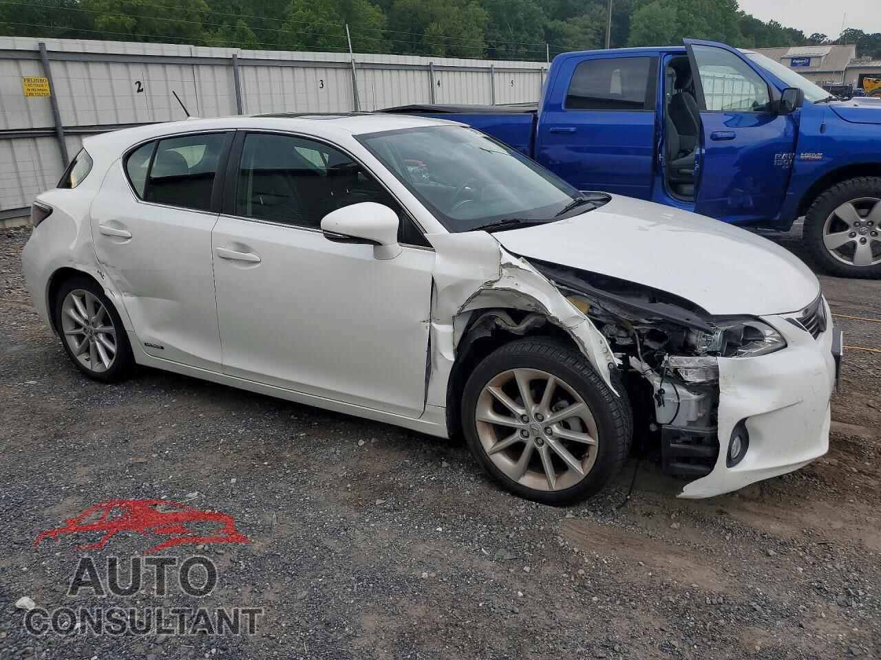 LEXUS CT 200 2013 - JTHKD5BH8D2164277