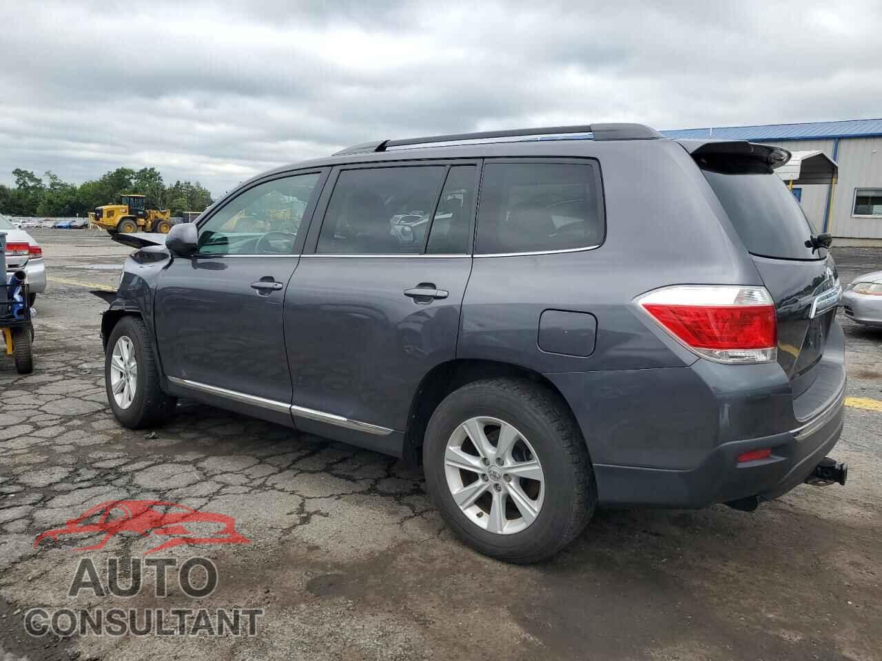 TOYOTA HIGHLANDER 2012 - 5TDBK3EH8CS111299