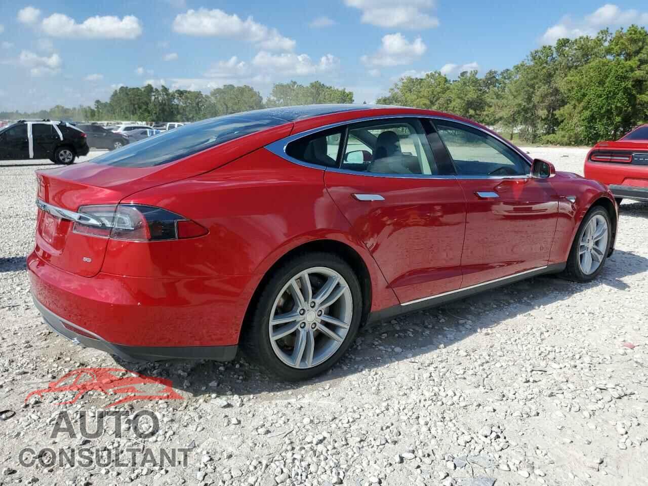 TESLA MODEL S 2014 - 5YJSA1H10EFP60821