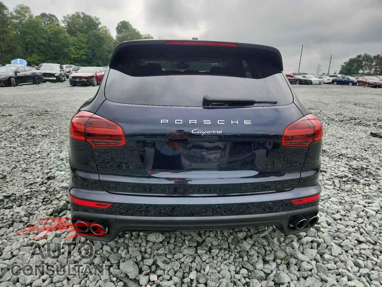PORSCHE CAYENNE 2016 - WP1AA2A26GKA11241