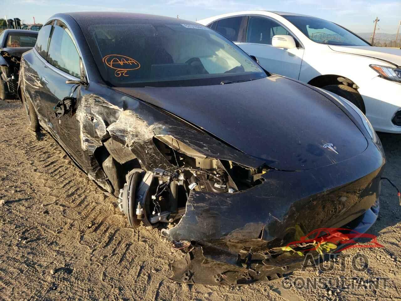 TESLA MODEL 3 2018 - 5YJ3E1EA1JF008455