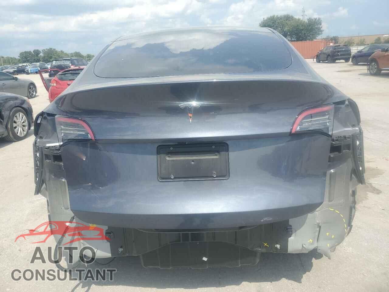 TESLA MODEL Y 2023 - 7SAYGDED6PF960648