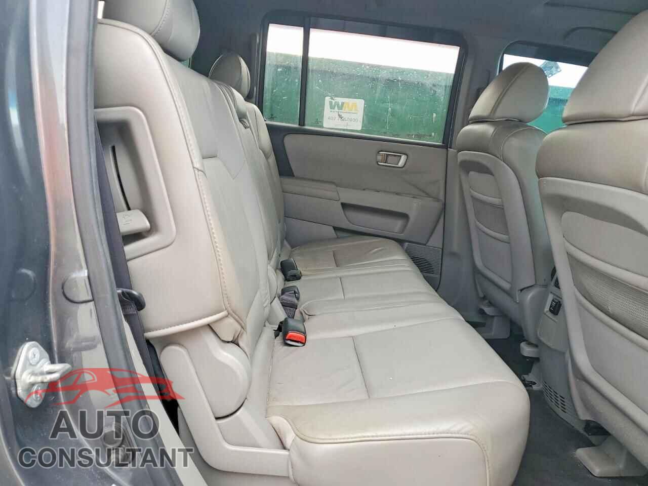 HONDA PILOT 2011 - 5FNYF4H56BB024283
