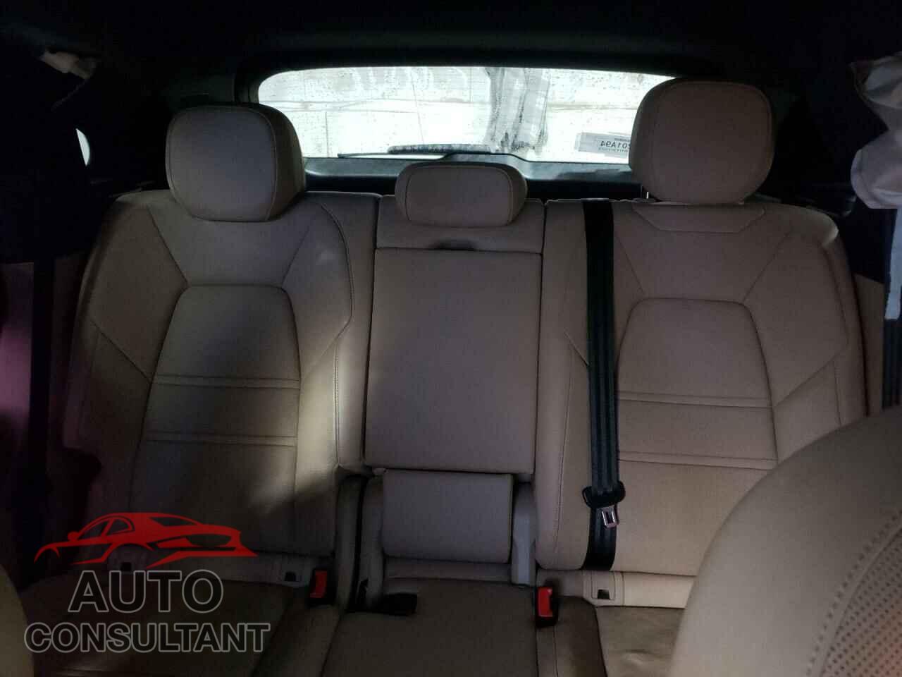PORSCHE CAYENNE 2019 - WP1AB2AY3KDA64784