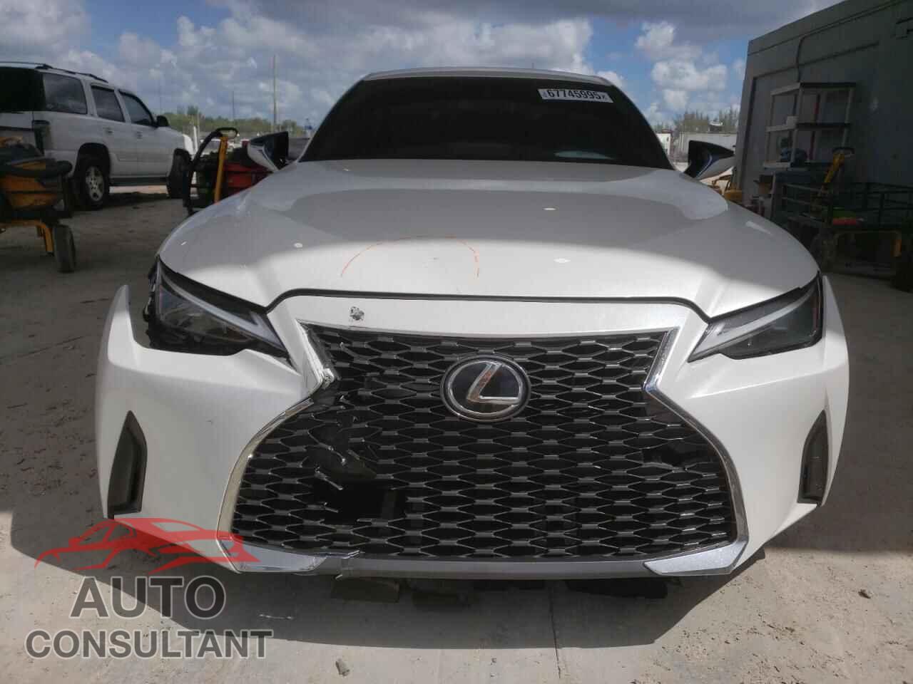 LEXUS IS 2022 - JTHAA1D23N5120256