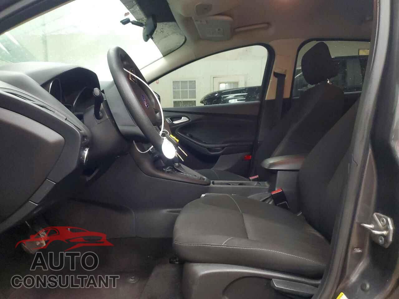 FORD FOCUS 2017 - 1FADP3K29HL249863