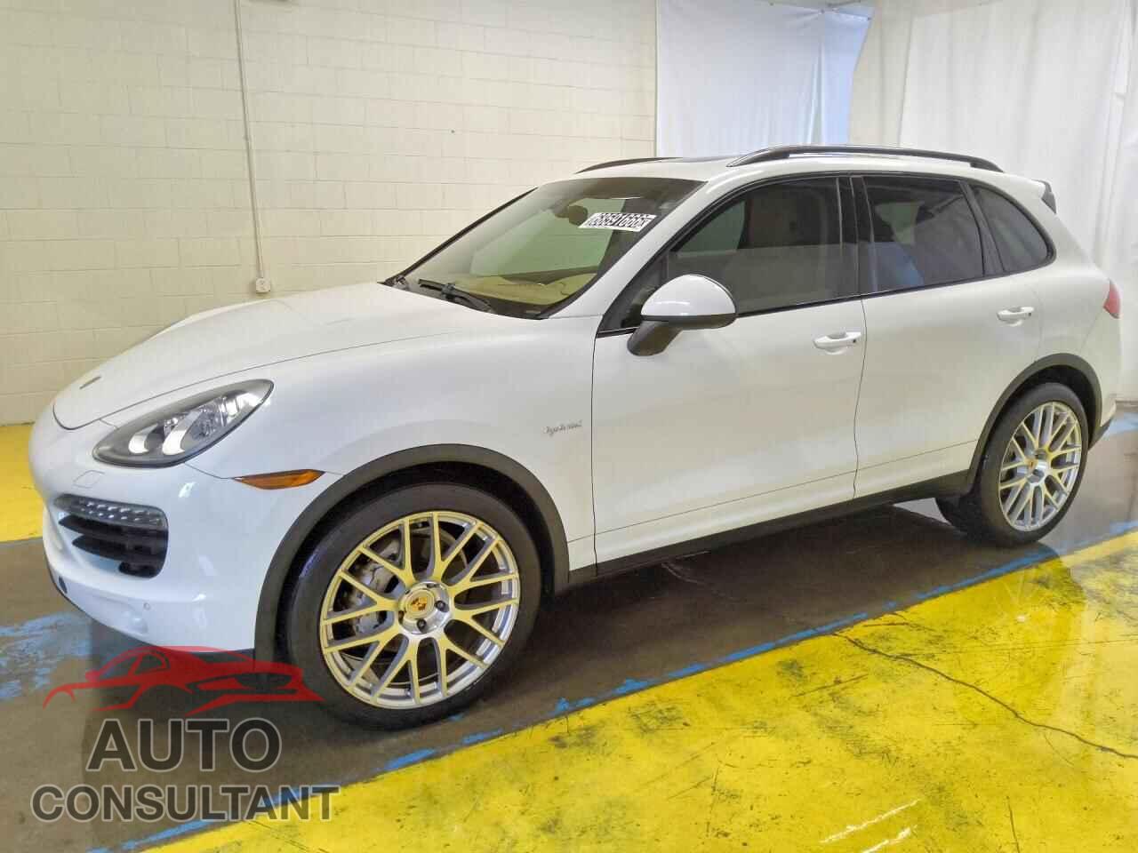 PORSCHE CAYENNE 2013 - WP1AE2A26DLA15784