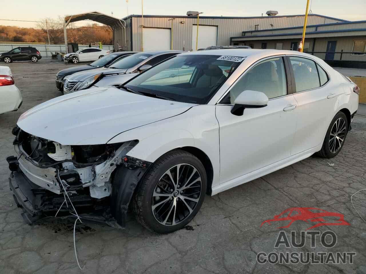 TOYOTA CAMRY 2020 - 4T1G11AK6LU306677