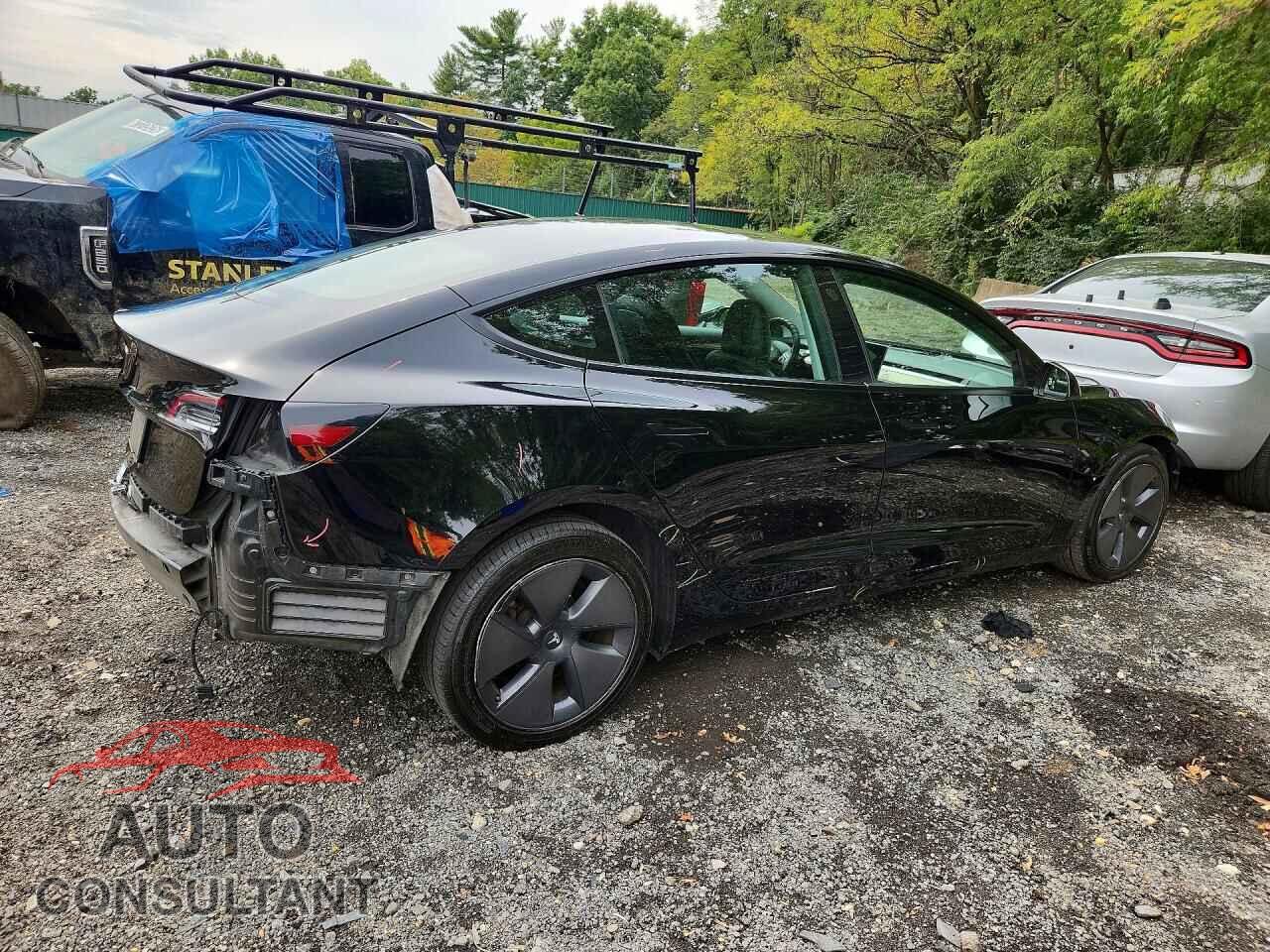 TESLA MODEL 3 2022 - 5YJ3E1EA9NF370197