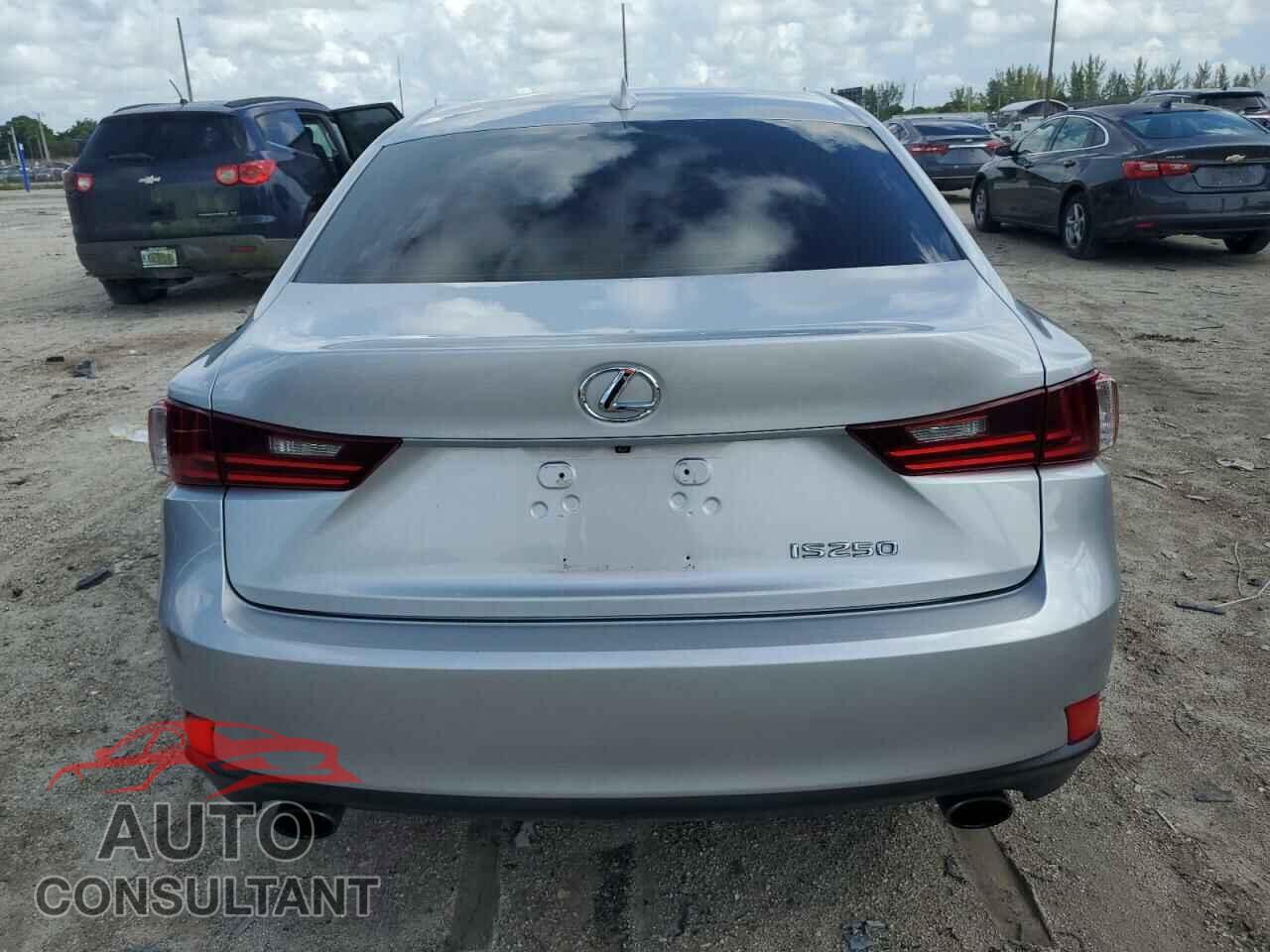 LEXUS IS 2014 - JTHBF1D21E5002907