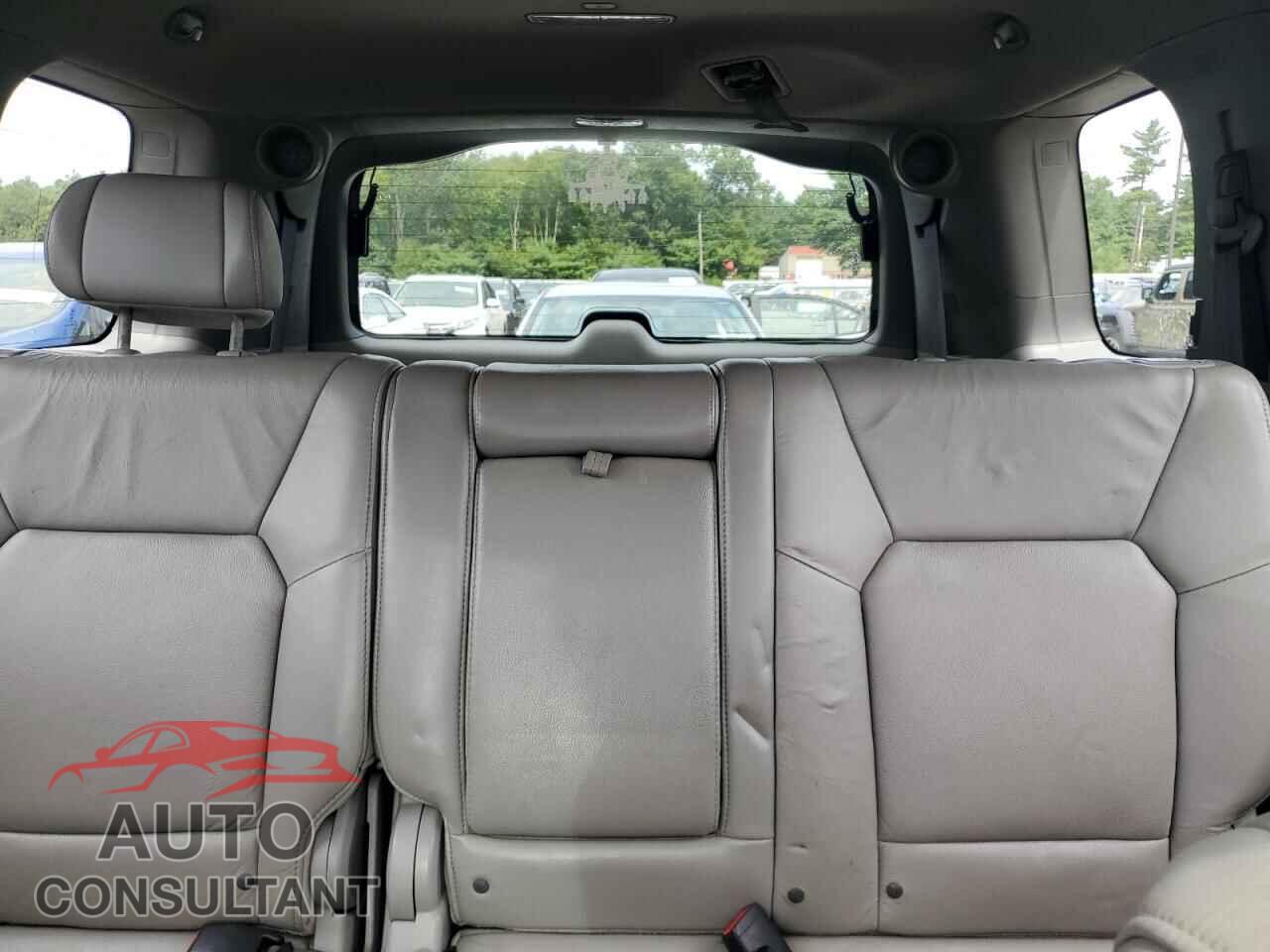 HONDA PILOT 2011 - 5FNYF4H7XBB017631