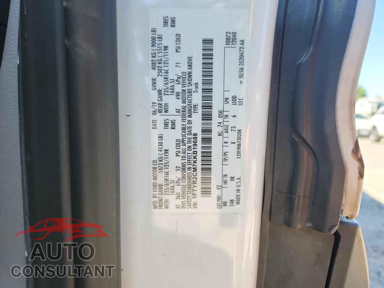 FORD TRANSIT 2019 - 1FTYR2CM7KKB19688