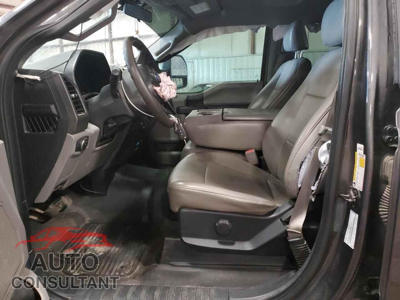 FORD F350 2017 - 1FT8W3B68HEE12010
