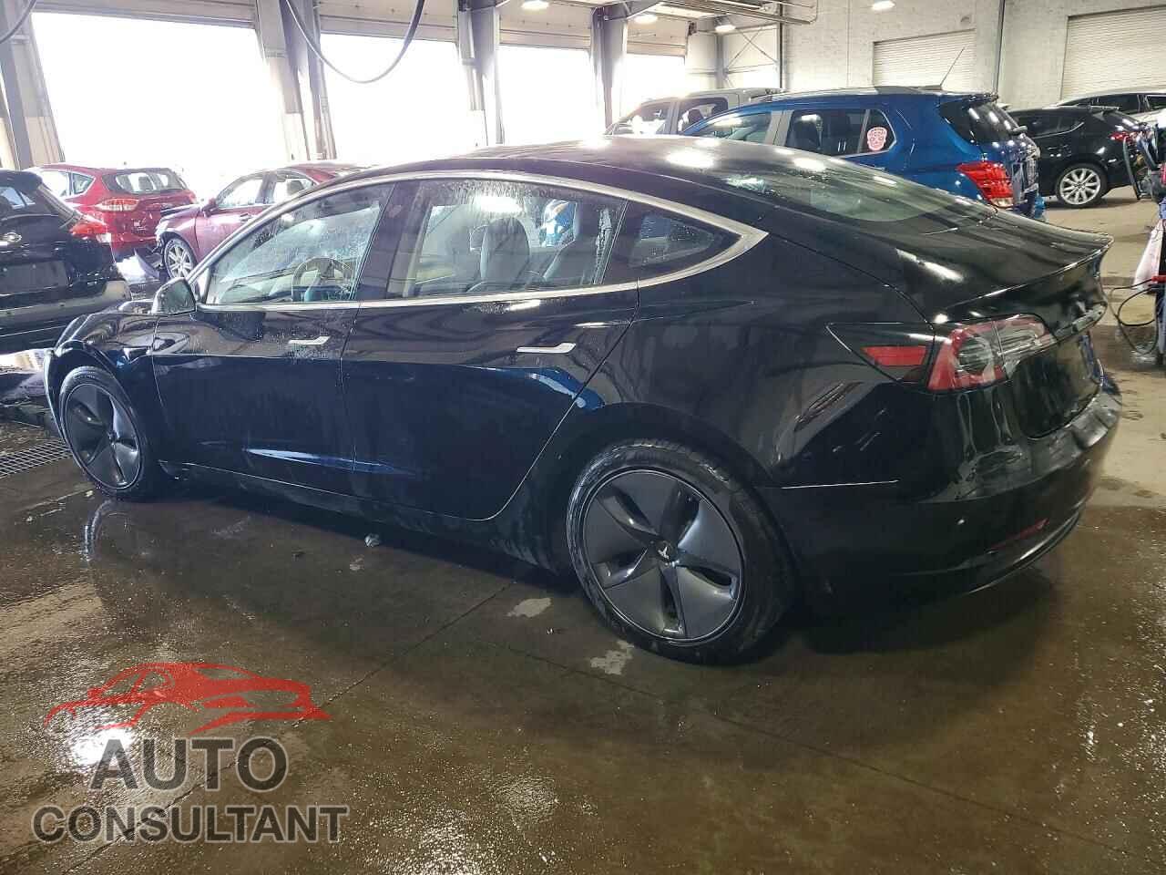 TESLA MODEL 3 2018 - 5YJ3E1EB5JF103111