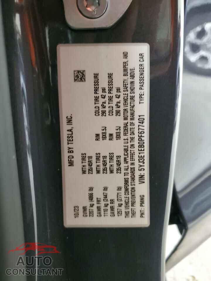 TESLA MODEL 3 2023 - 5YJ3E1EB0PF677401