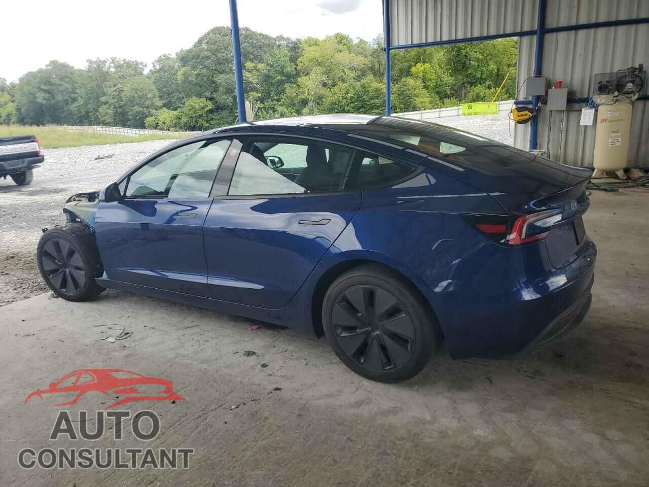 TESLA MODEL 3 2024 - 5YJ3E1EB8RF724595