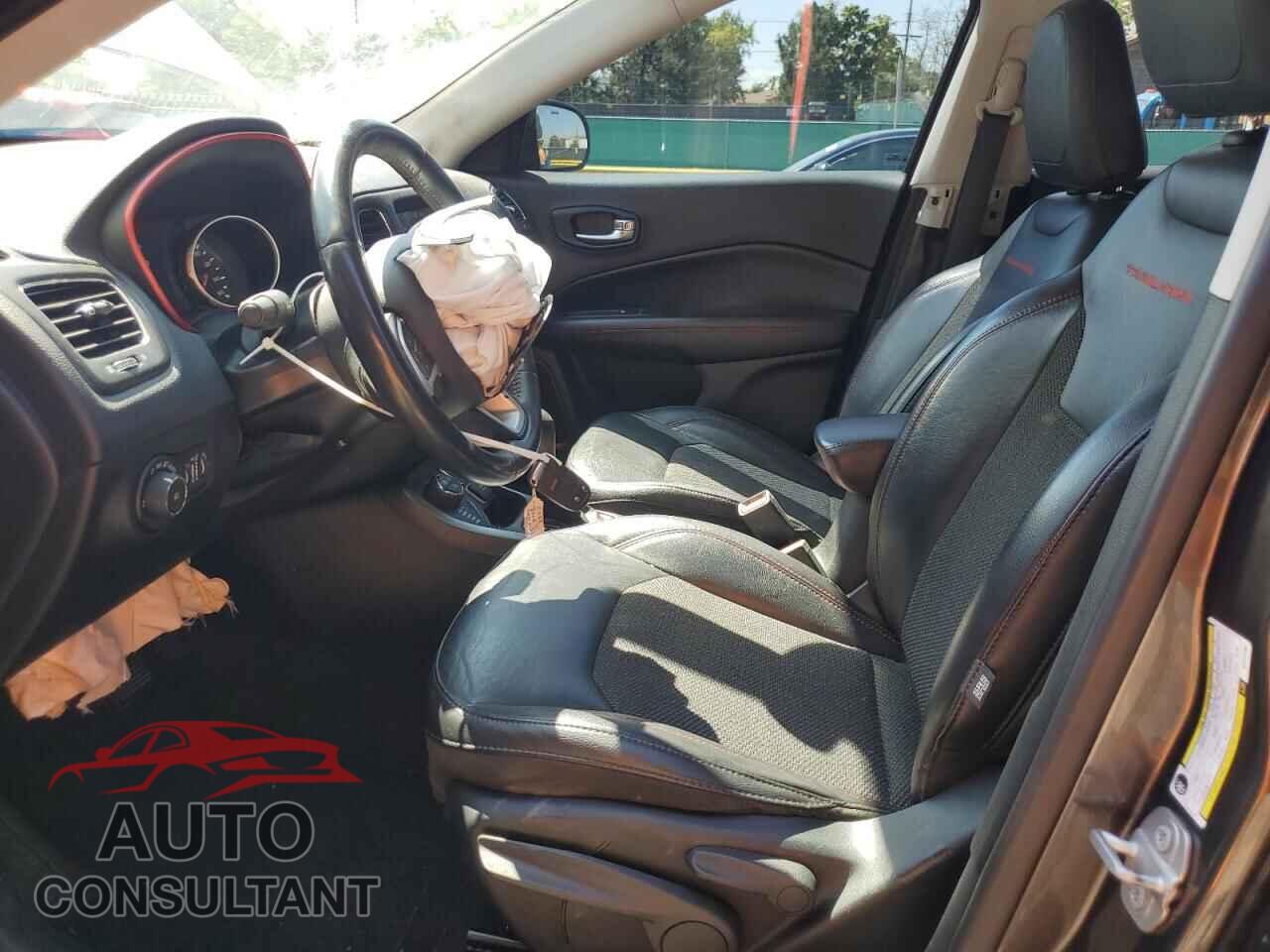 JEEP COMPASS 2019 - 3C4NJDDB5KT721183