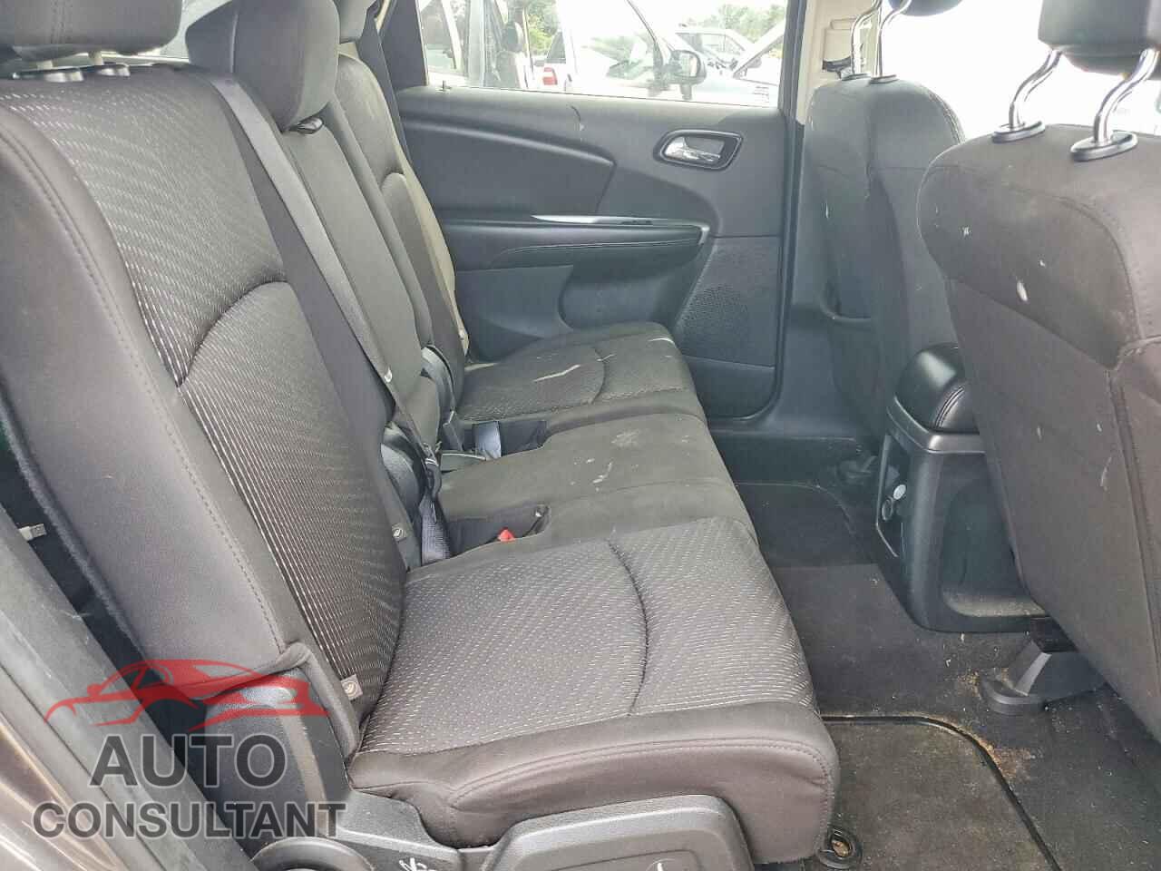 DODGE JOURNEY 2015 - 3C4PDCBB2FT511143