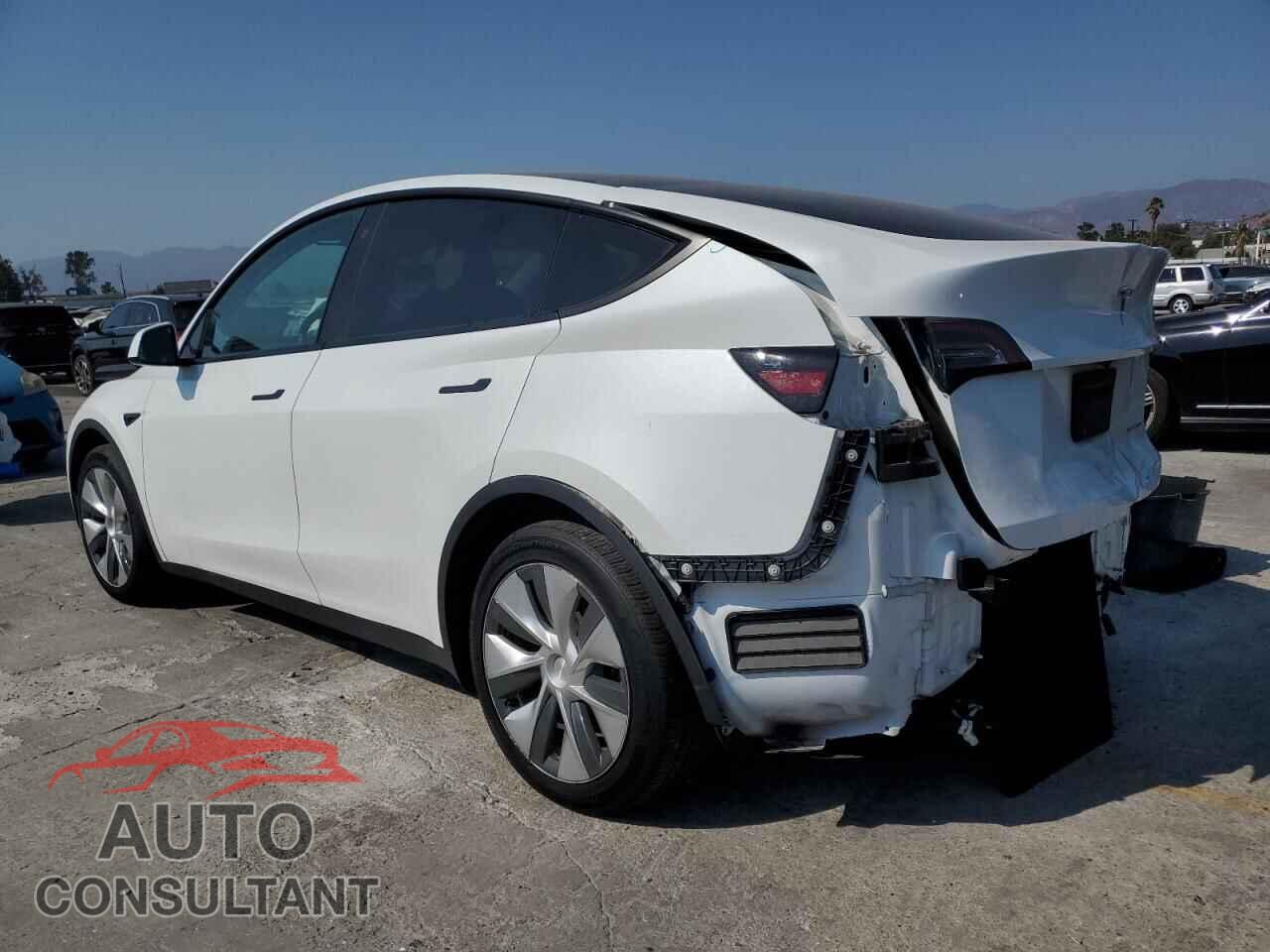 TESLA MODEL Y 2021 - 5YJYGDEE6MF276586