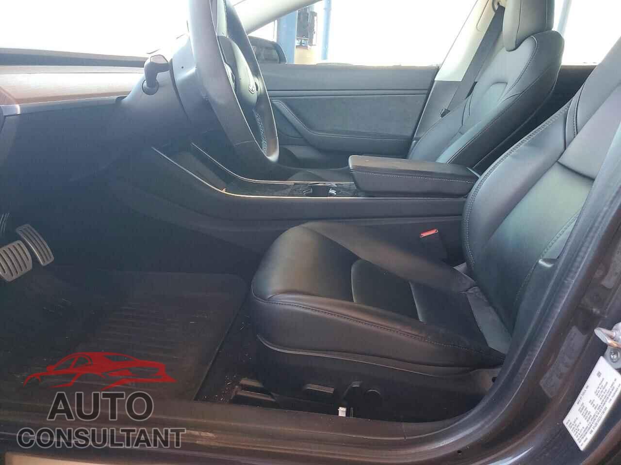 TESLA MODEL 3 2020 - 5YJ3E1EC2LF736189