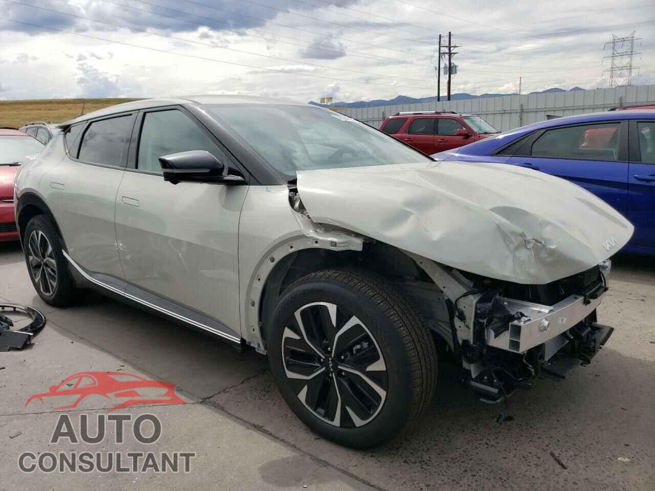KIA EV6 LIGHT 2024 - KNDC3DLC8R5620922