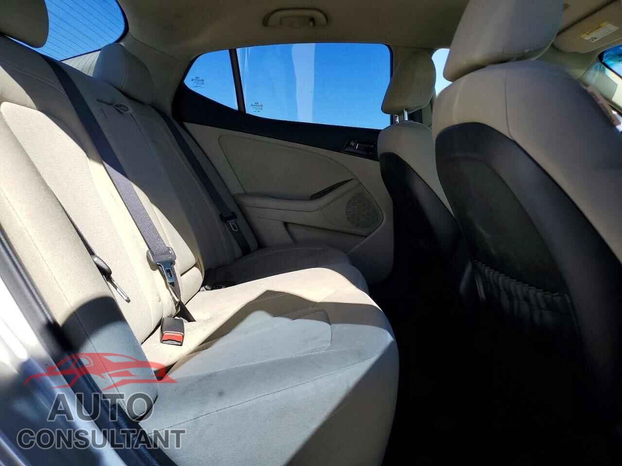 KIA OPTIMA 2011 - KNAGM4A79B5118783