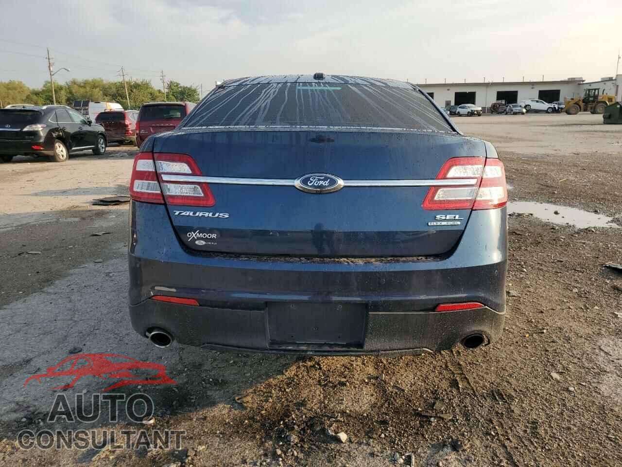 FORD TAURUS 2017 - 1FAHP2E89HG113365