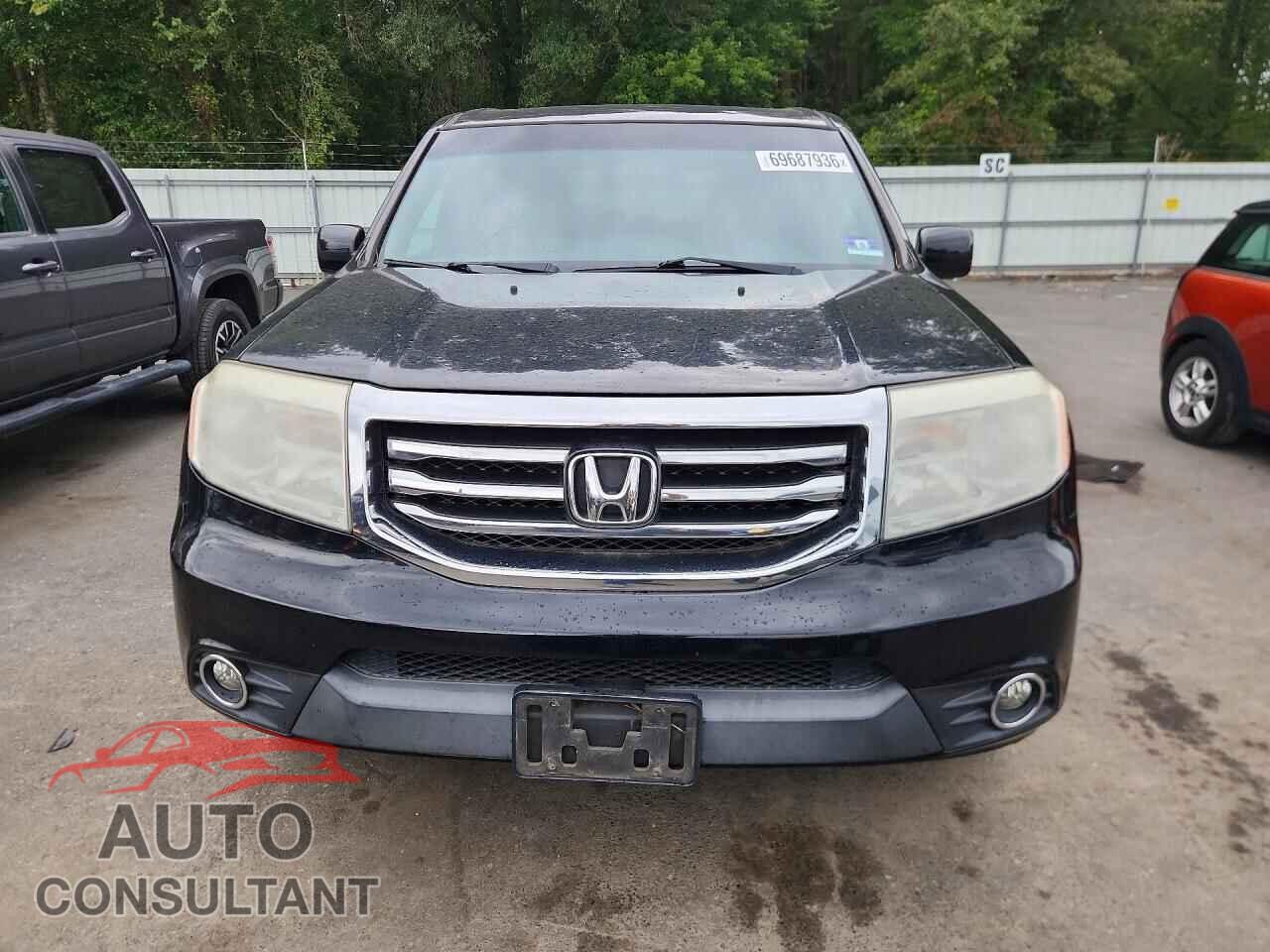 HONDA PILOT 2015 - 5FNYF4H70FB050031