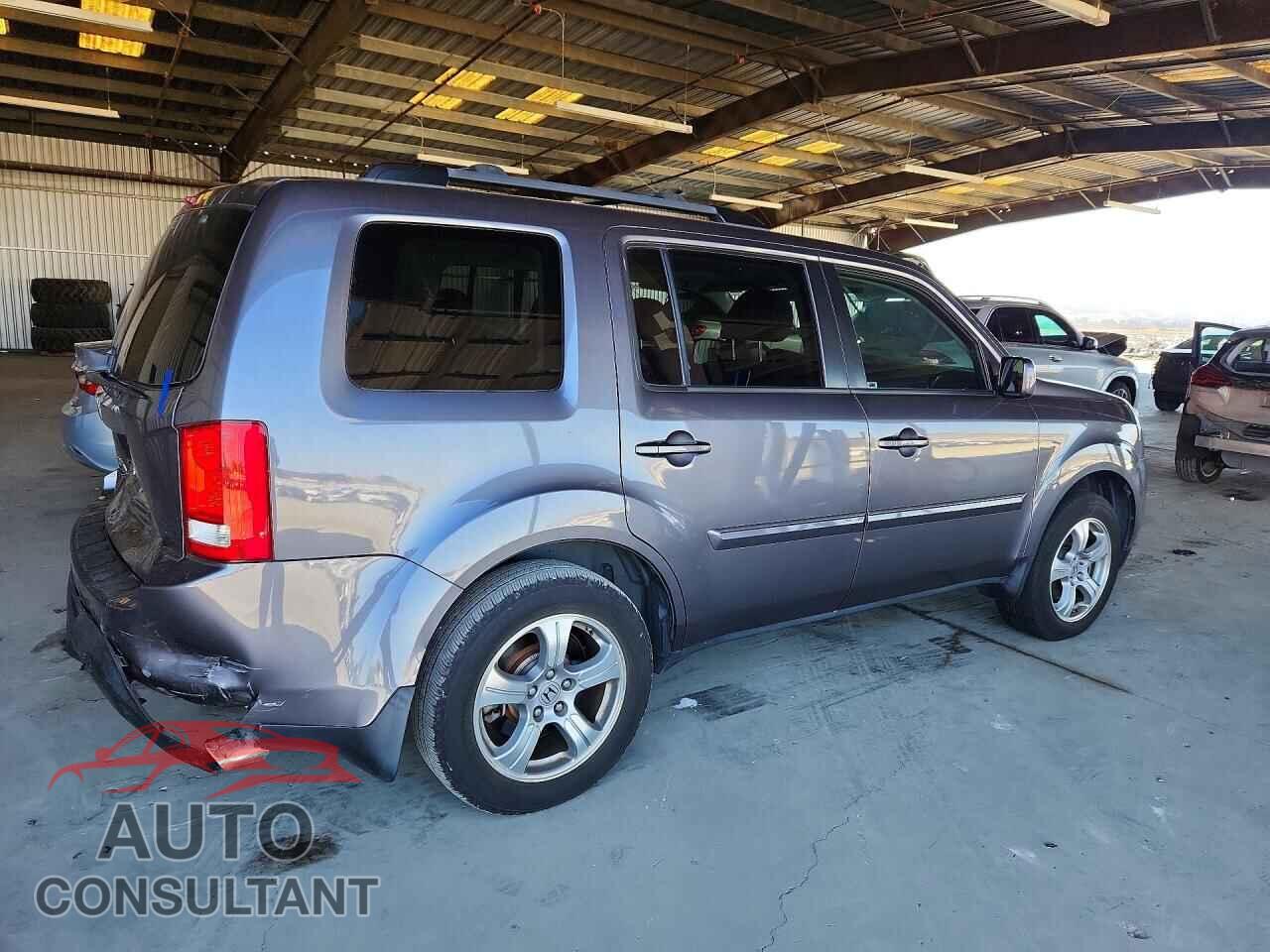 HONDA PILOT 2015 - 5FNYF3H51FB033277