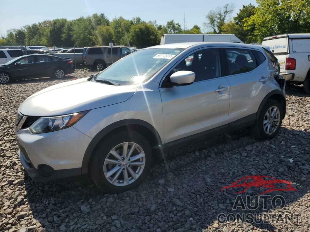 NISSAN ROGUE 2018 - JN1BJ1CR8JW262355