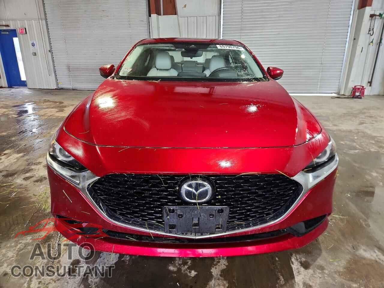 MAZDA 3 2019 - JM1BPBEM3K1117130