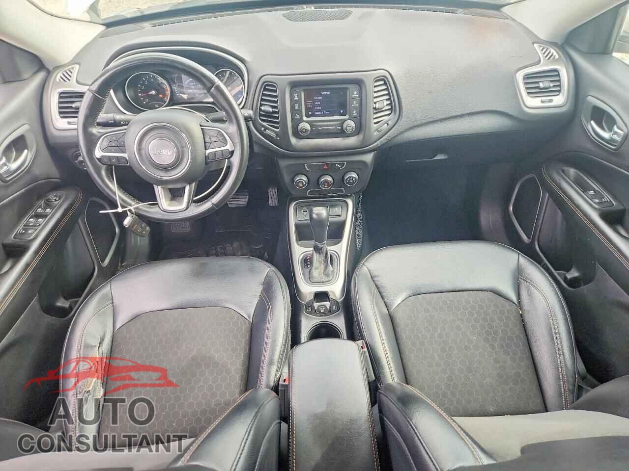 JEEP COMPASS 2017 - 3C4NJCBB9HT669384