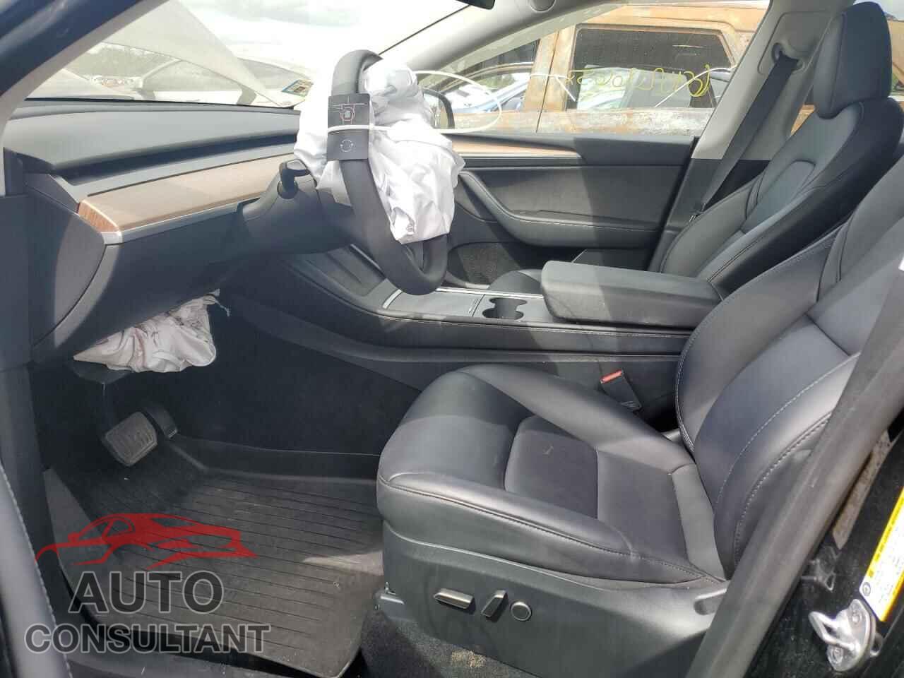 TESLA MODEL Y 2023 - 7SAYGAEE4PF857946