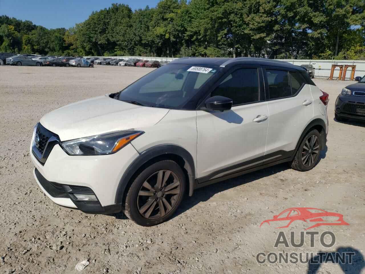 NISSAN KICKS 2018 - 3N1CP5CU7JL505531