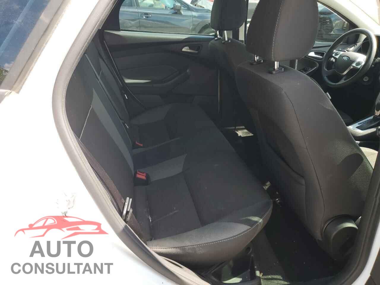 FORD FOCUS 2014 - 1FADP3F26EL419862