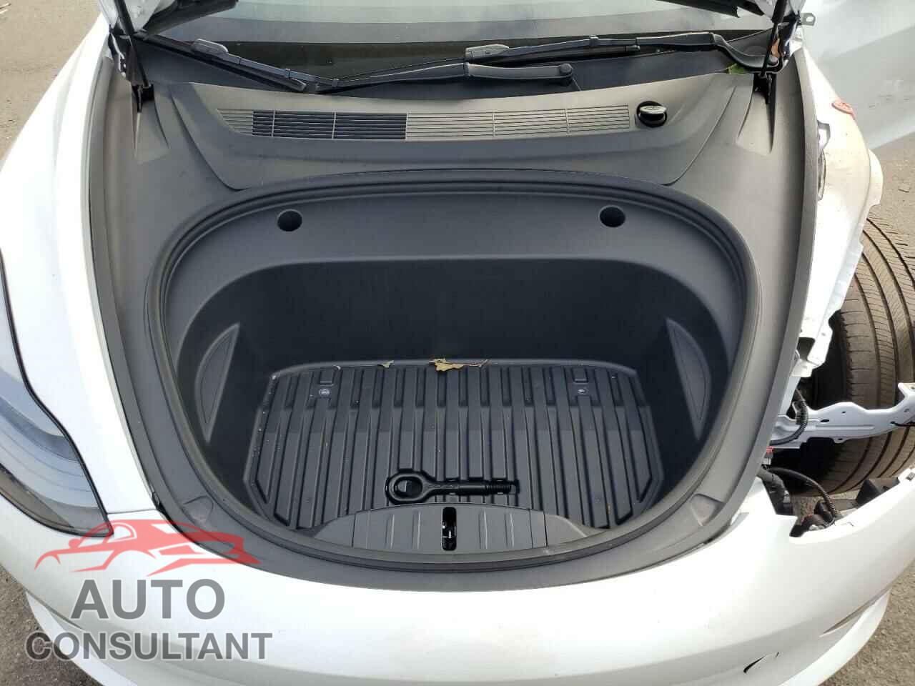 TESLA MODEL 3 2022 - 5YJ3E1EB3NF164477
