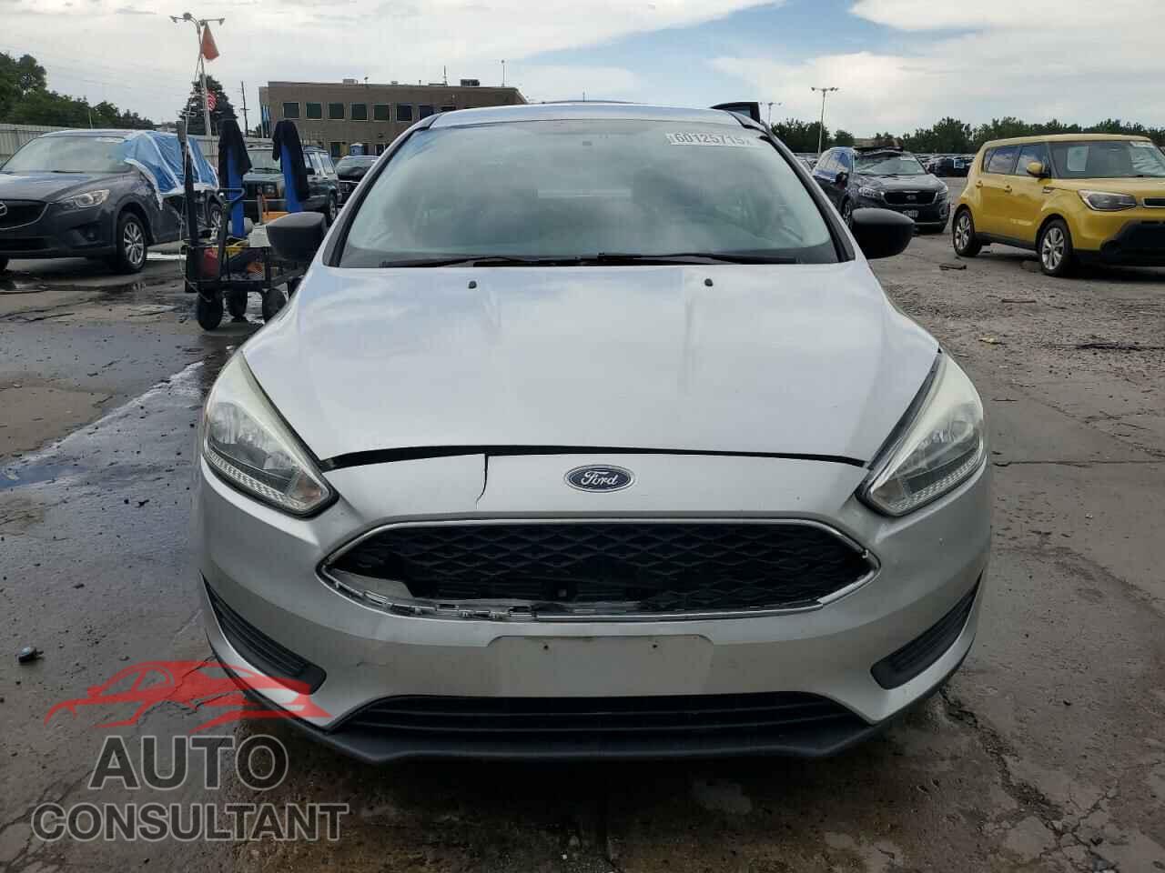 FORD FOCUS 2016 - 1FADP3E26GL347551