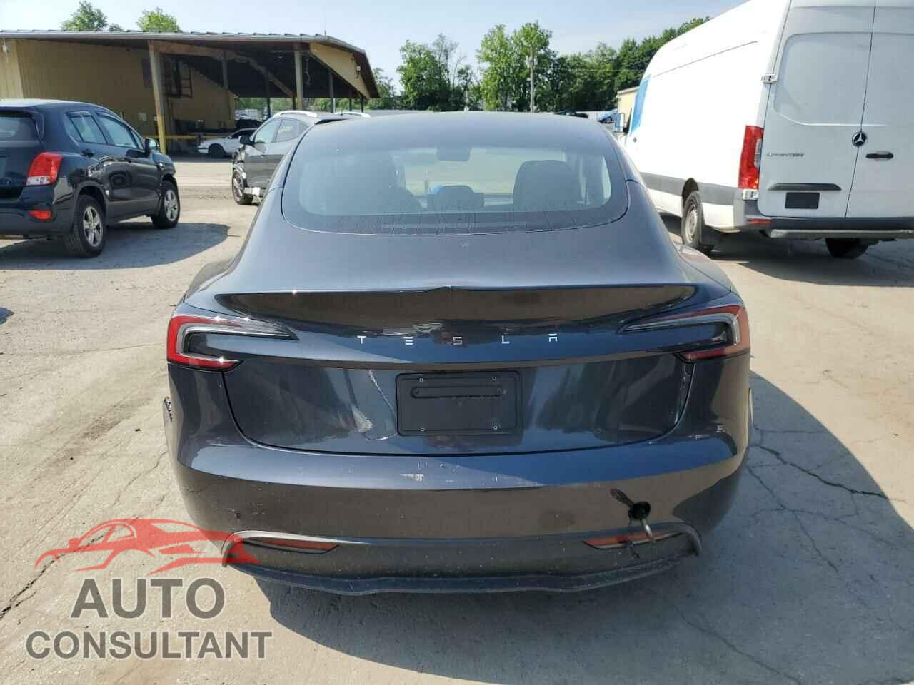 TESLA MODEL 3 2024 - 5YJ3E1EA0RF735193