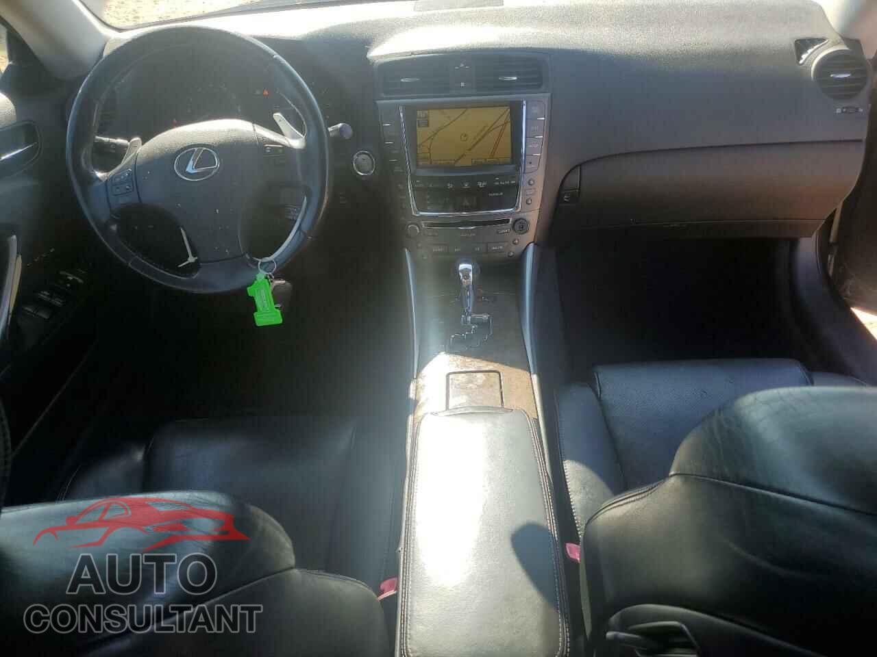 LEXUS IS 2010 - JTHFE2C28A2500612