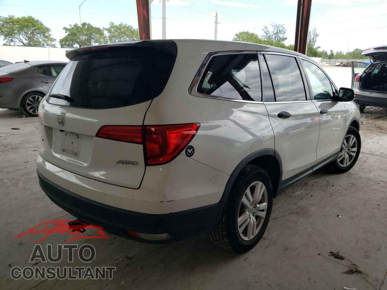 HONDA PILOT 2018 - 5FNYF6H13JB001907