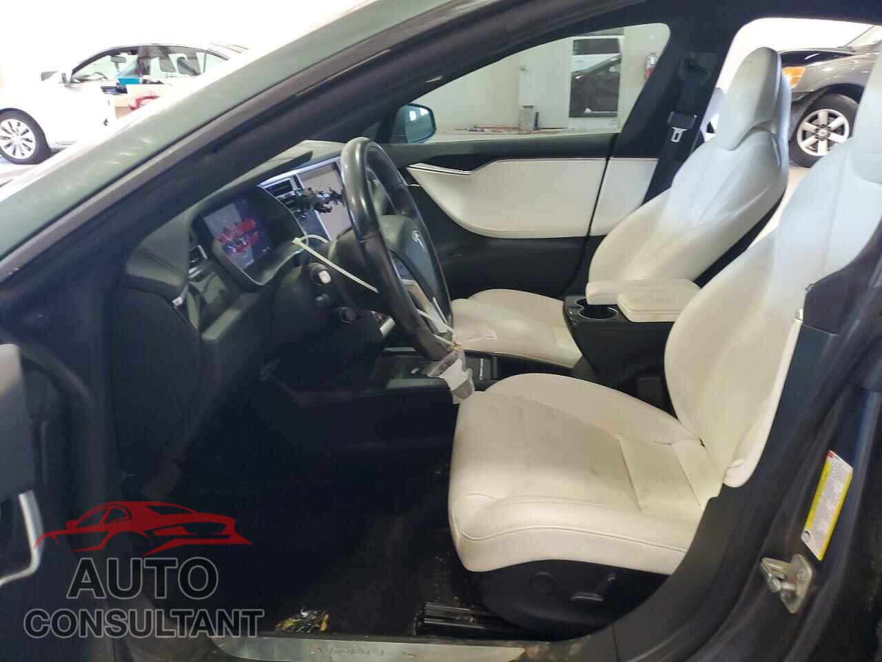 TESLA MODEL S 2018 - 5YJSA1E29JF243816