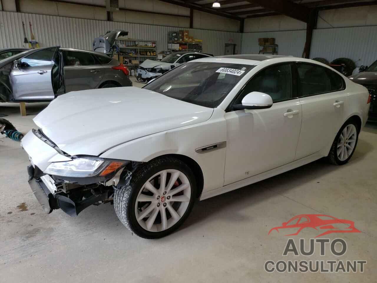 JAGUAR XF 2016 - SAJBL4BV7GCY11479