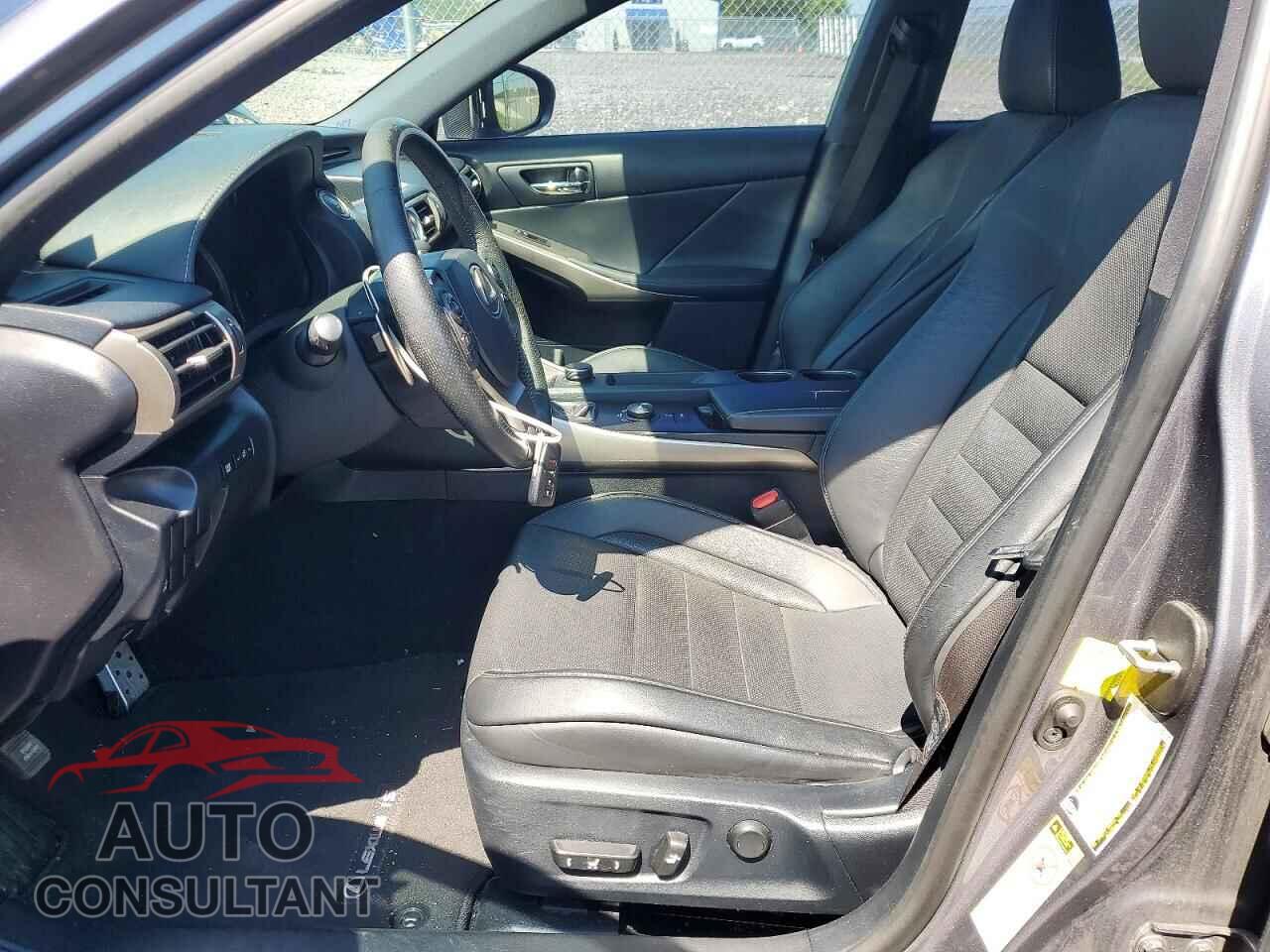LEXUS IS 2015 - JTHBF1D25F5071827